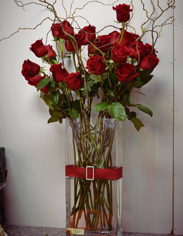 24-Stem-Roses-in-a-Vase