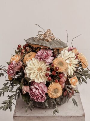 Thanksgiving pumpkin arrangement